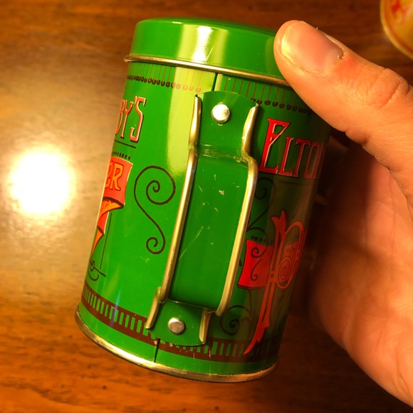 Vintage Salt & Pepper Shaker Set Range Top Style Jumbo Size W/ Easy Grip Handles - Picture 8 of 12